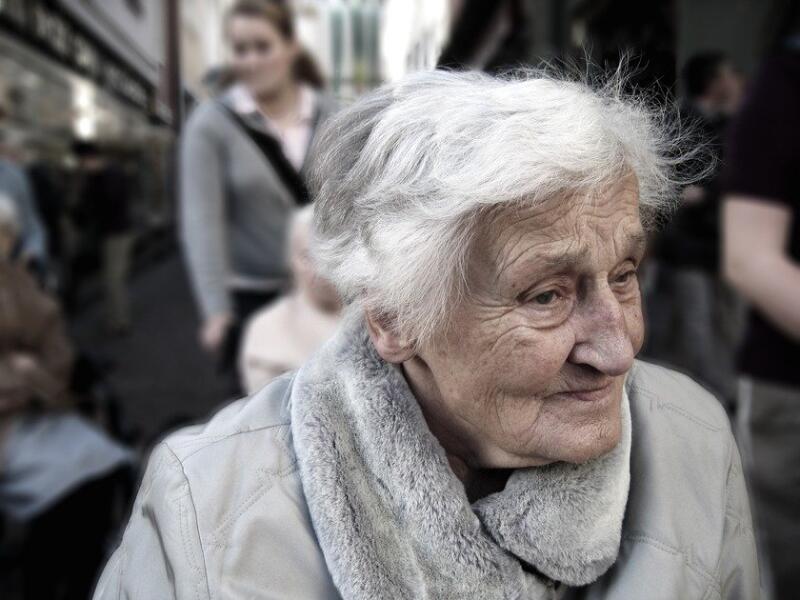 man person people woman old portrait 1132190 pxhere.com1